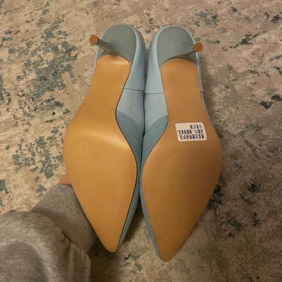 (3/$10) Blue Suede Patent Leather Court Heels - CN 40 - Picture 6 of 8